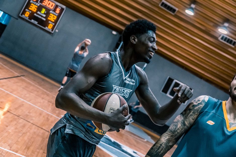 开云体育_NBA选秀大会迪班萨当选状元 各队豪赌未来悬念丛生